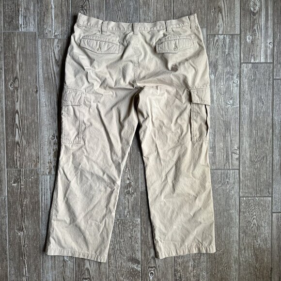 2/$18 SALE! Old Navy Cargo Pants Mens 42x32 Tan Khaki Loose Utility Grunge - Picture 7 of 9